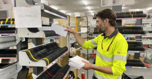 AusPost seeks stamp of approval for price hikes, but first the ACCC wants your view