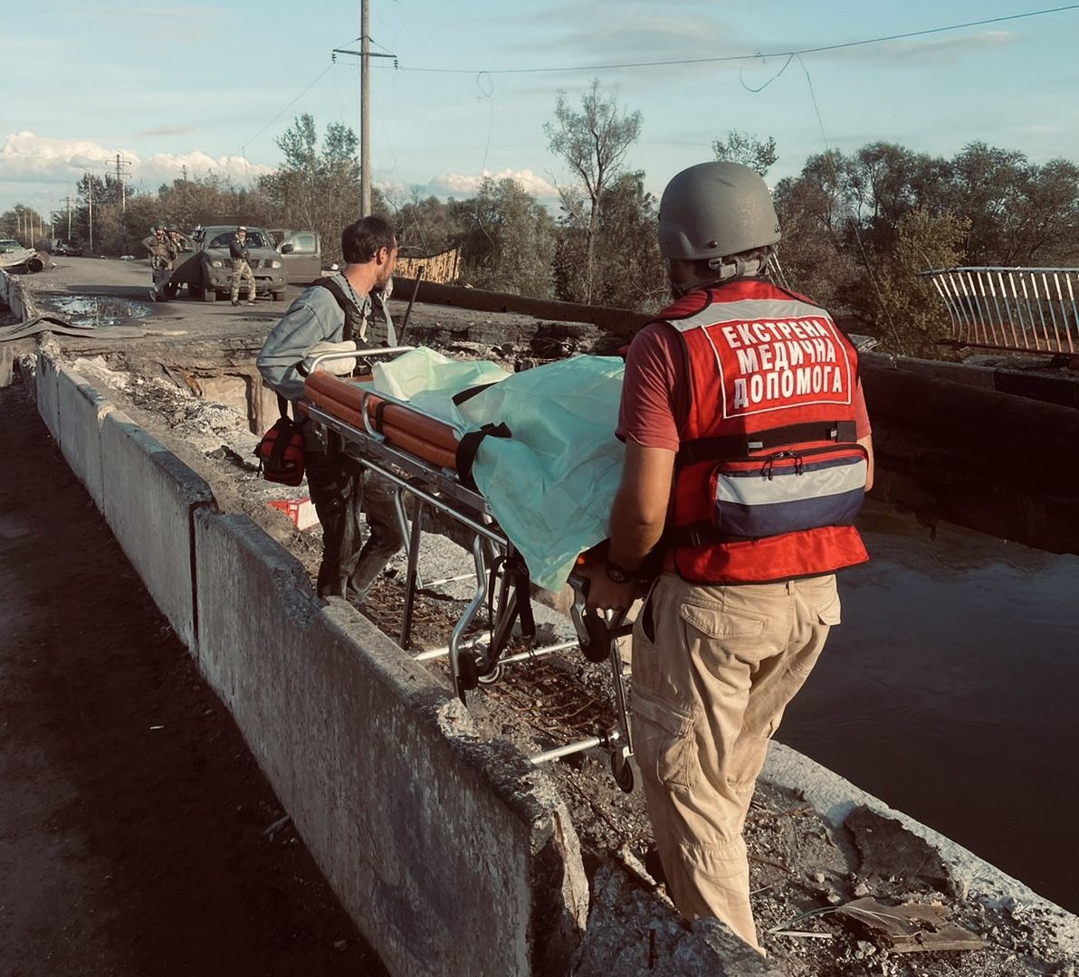 medics with stretcher