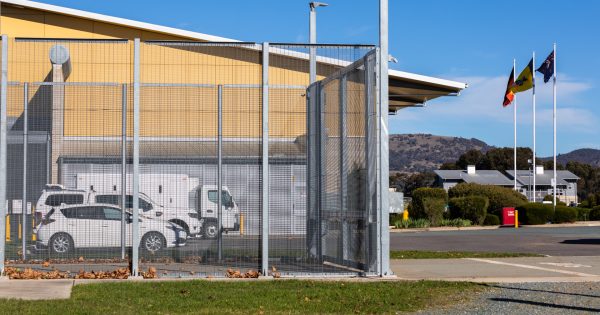 Police investigate after male detainee dies in Canberra's jail