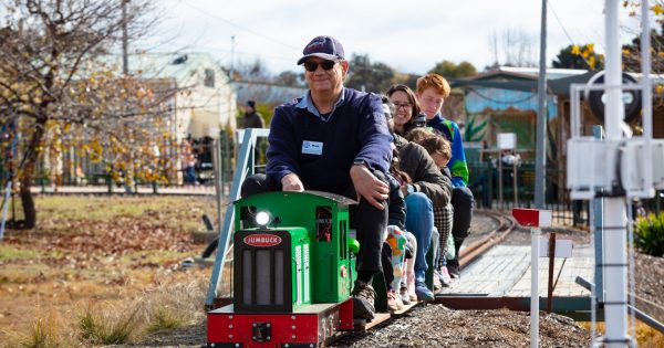 Canberra Miniature Railway running out of puff due to lack of volunteers