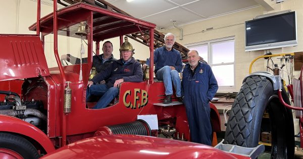 Firefighting in Canberra 100 years ago was not for the fainthearted