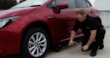 How to change a car tyre