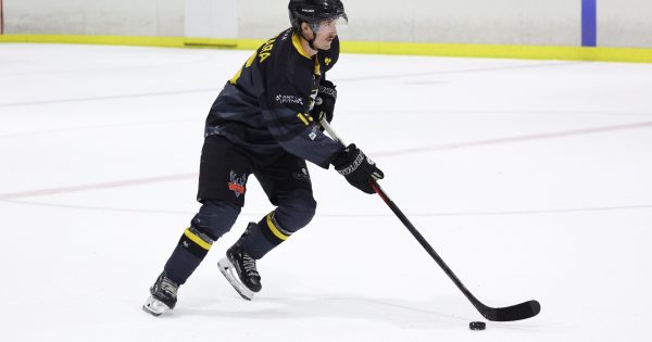 Tight bond gives Caribou CBR Brave momentum on eve of Australian Ice Hockey League playoffs