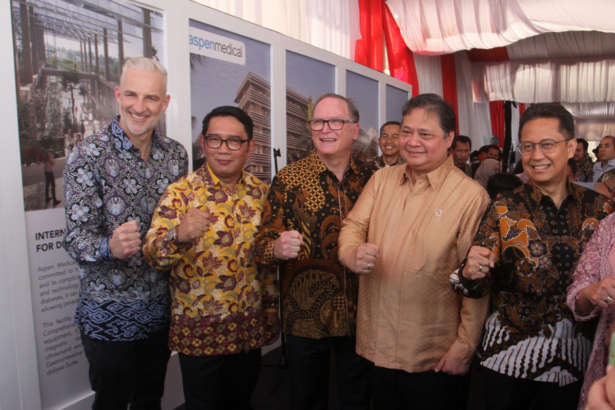 Aspen Medical CEO Glenn keys in Depok