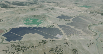 Wallaroo solar farm casts shadow on border residents and planning