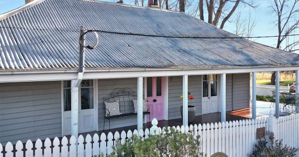 Four-bedroom home a piece of Australian history that's looking for a new lease on life