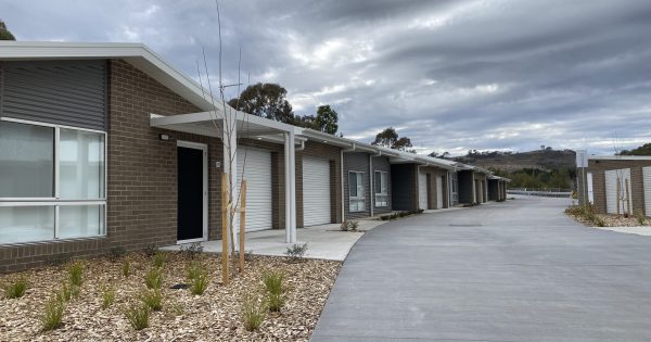 Government confident 400 public housing target will be met in the wake of completed Calwell dwellings
