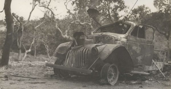 Victims of Australia's worst air disaster commemorated 80 years on