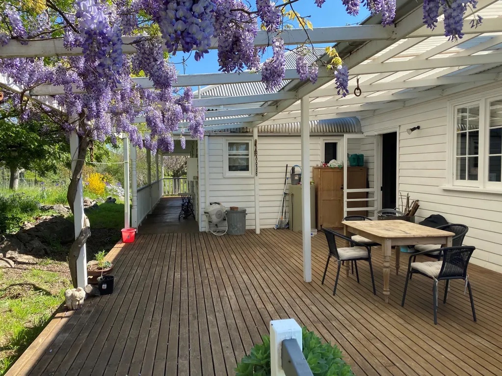 Wee Jasper Cottage verandah