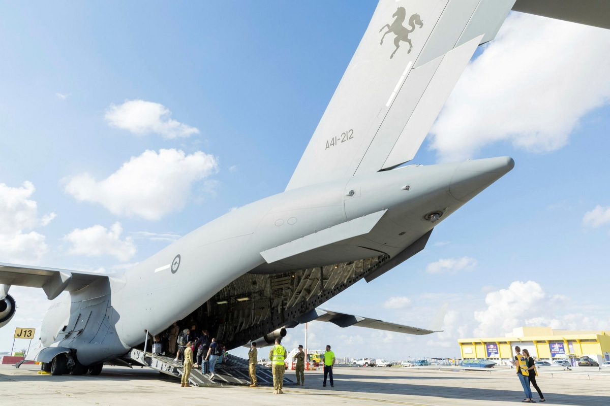 RAAF C-17A in Tel Aviv