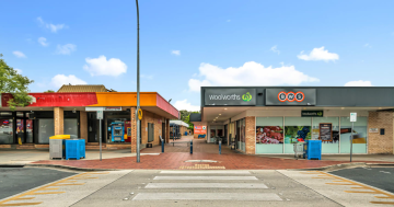 Hawker shops proposal needs housing, government tells Woolworths