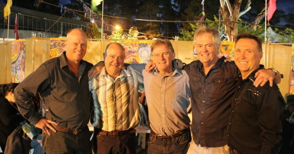 After 30 years, friends still banding together to sing a yarn or two