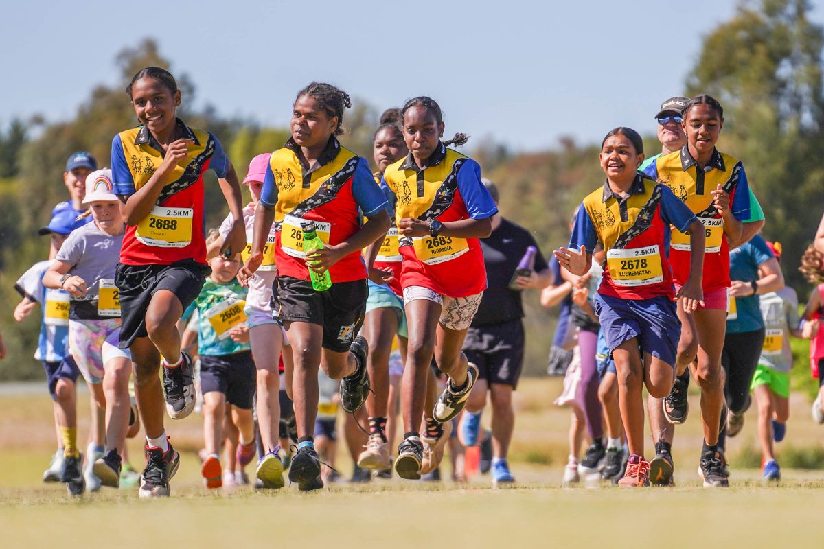 kids running the 2.5 km race at Stromlo Running Festival