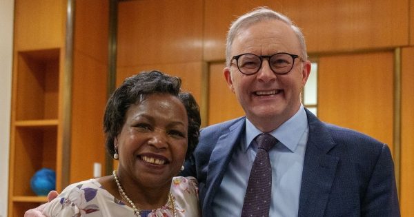 'So many memories': Parliament House cleaner finishes last shift after 35 years