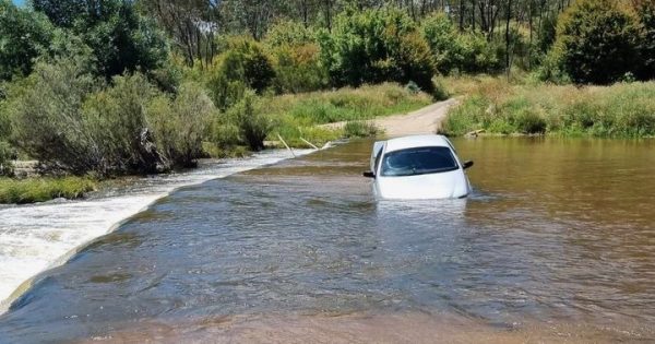 UPDATED: Why cars keep falling off this low-level crossing in Tharwa