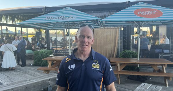 Canberra rugby icon Andy Friend back in Brumbies colours 13 years after he was sacked as head coach