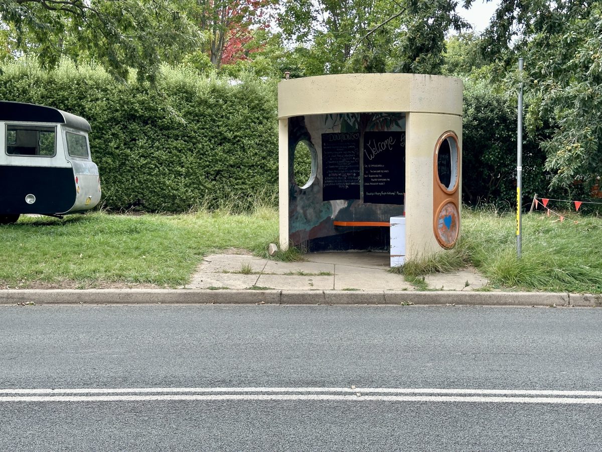 Bus shelter