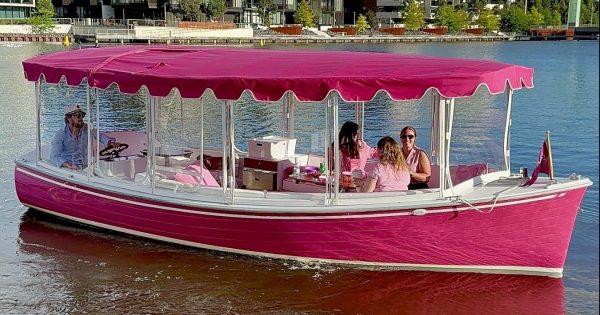 How you could spread the Love (boat) and help women's heart health at the same time