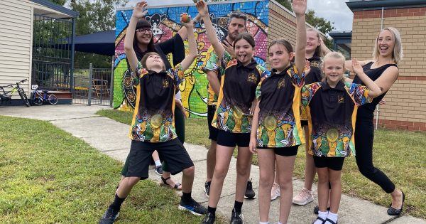 Gordon Primary School students wear inclusion on their sleeves with new Indigenous uniform