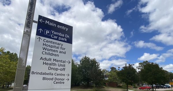 Canberra Liberals slam man's escape from mental health unit another 'failure'; initial review finds procedure was followed
