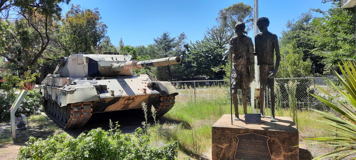 talk and statue in Manuka