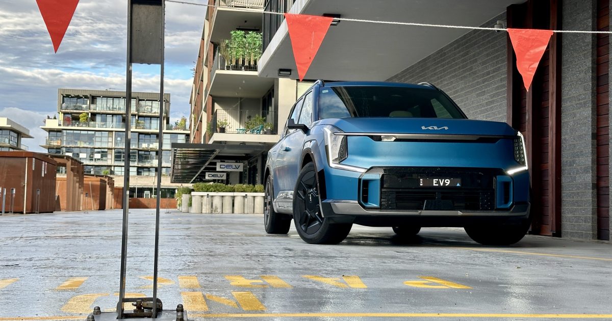 Major rule change for EVs should have come sooner, Canberra’s vision-impaired say | Riotact