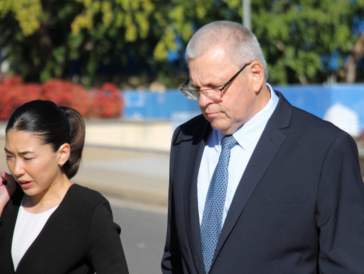 woman and man walking to court