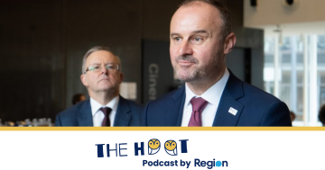 PODCAST: The Hoot on Labor governments, the economy (stupid) and Easter trees (what?)