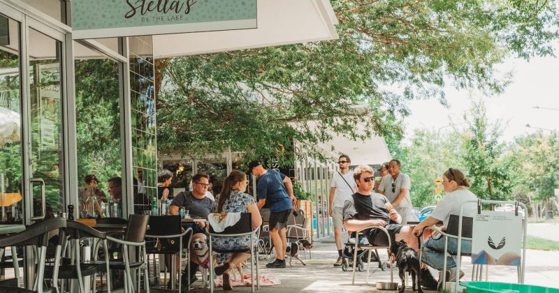 Stella’s by the Lake: tasty brunch spot for dogs and their humans