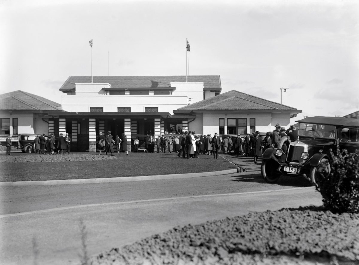 Black and white photo of Hotel Canberra