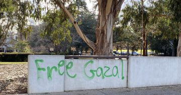 Prime Minister slams 'unworthy' perpetrators behind graffiti attacks on Canberra war memorials
