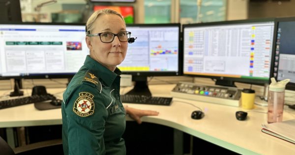 How many accidental triple-zero calls do Canberra's paramedics receive?