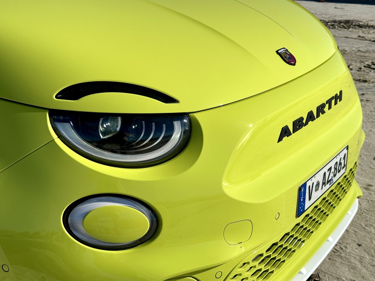 Abarth 500e eyes