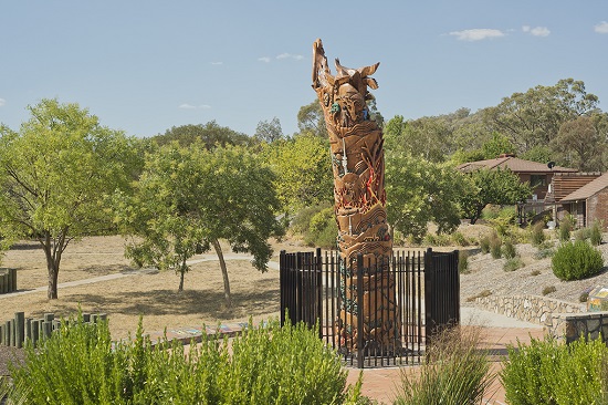 Tree sculpture