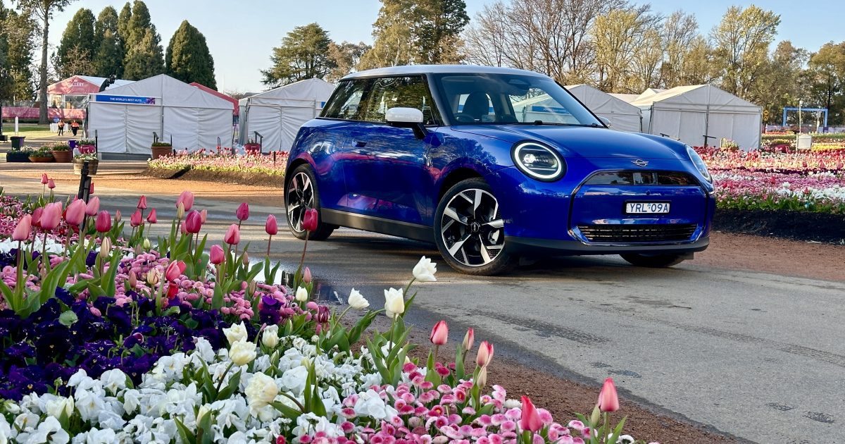 The new MINI Cooper proves electric can be fun (and not too embarrassing when you take a wrong turn) | Riotact