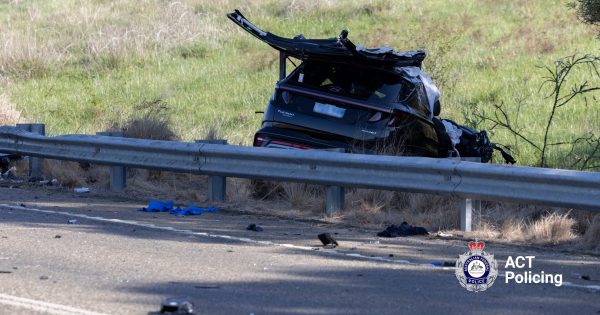 Two people suffer serious injuries in crash on William Hovell Drive during morning commute