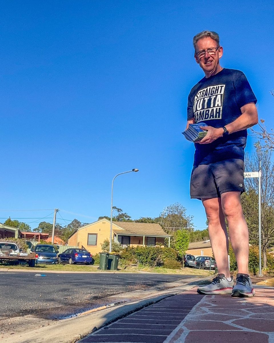 campaigning in shorts and t-shirt