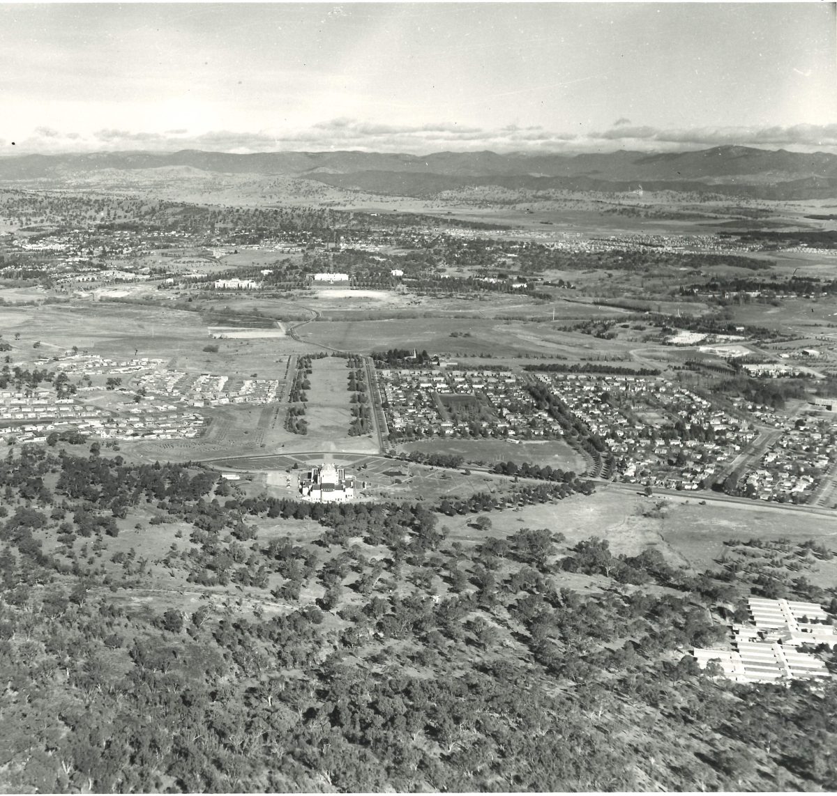 aerial view of Canberra before Lake Burley Griffin