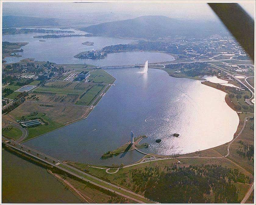 aerial view soon after Lake Burley Griffin was filled