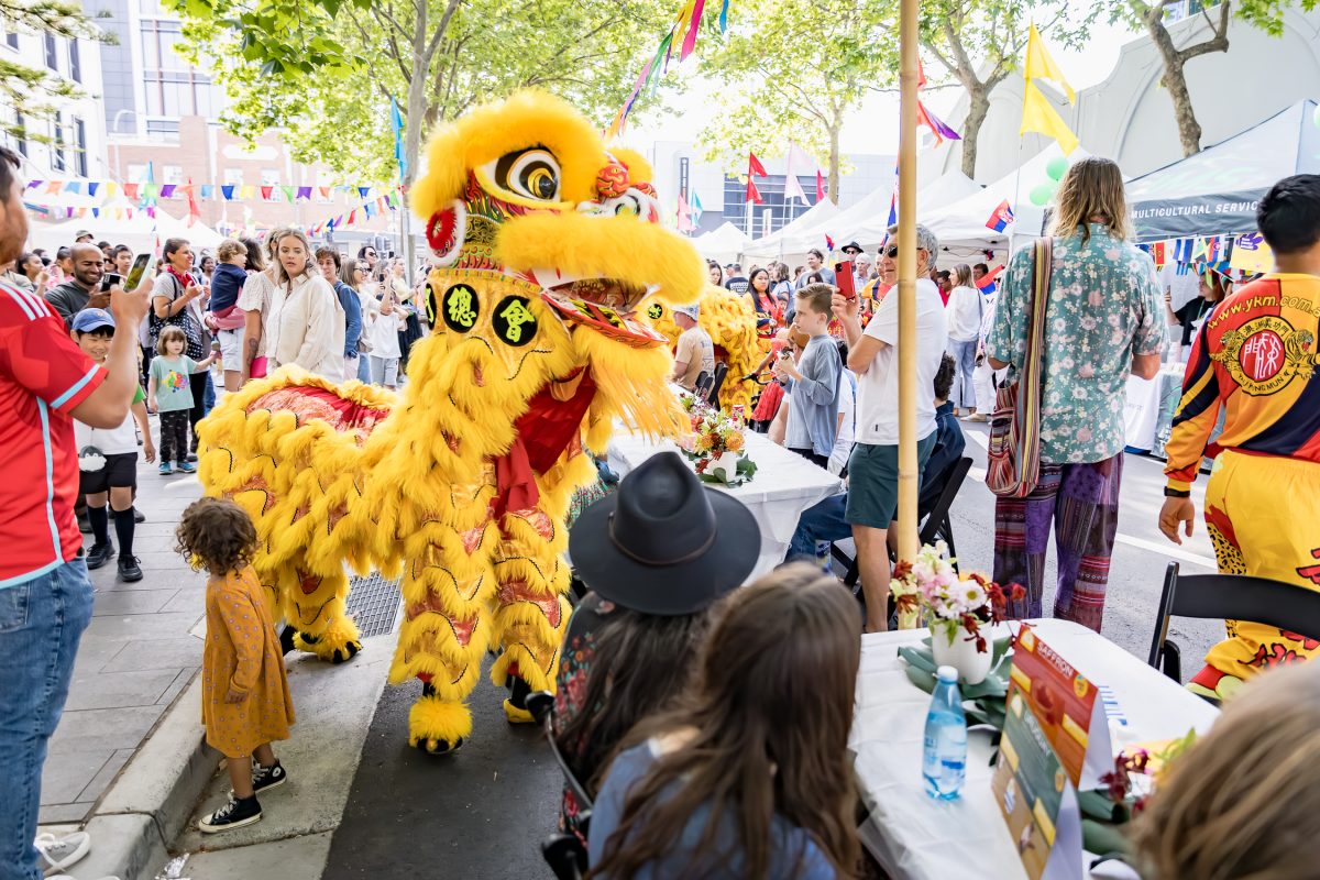 Chinese dragon dancers