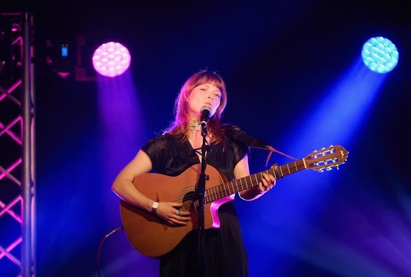 woman with guitar