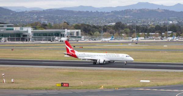 Flight data shows Canberra is still being taken for a ride