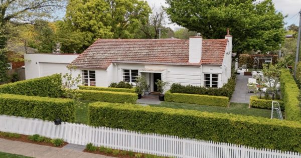 The Look In with Jess and Antony: A 50s cottage that’s an optical illusion