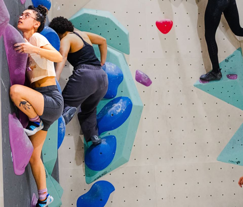 climbers at Block haus canberra