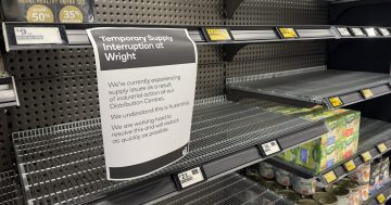 Empty shelves at Woolworths a boon for independent supermarkets as warehouse strike continues