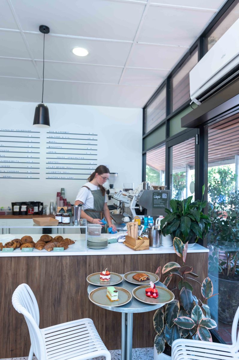 woman making coffees