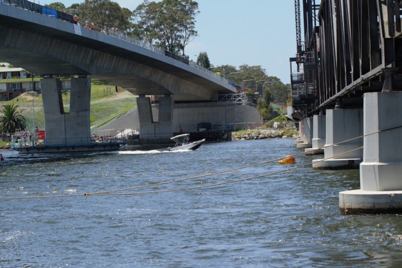 The old and new Batemans Bay bridges over Clyde River.