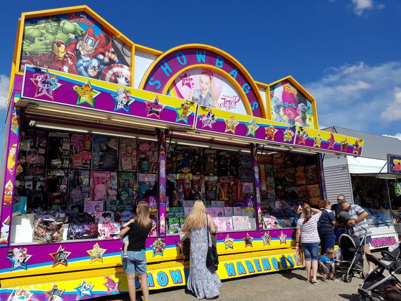 Sideshow alley at Goulburn Show.