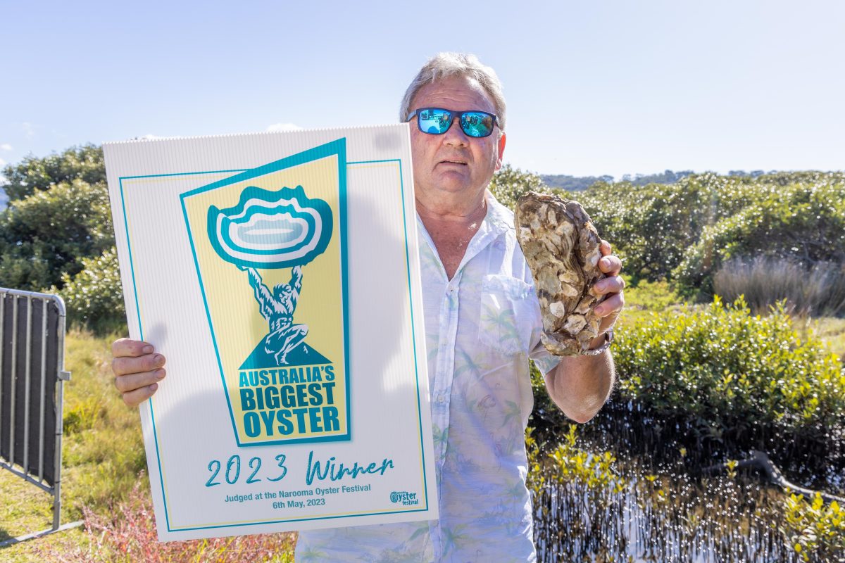man with prize-winning oyster