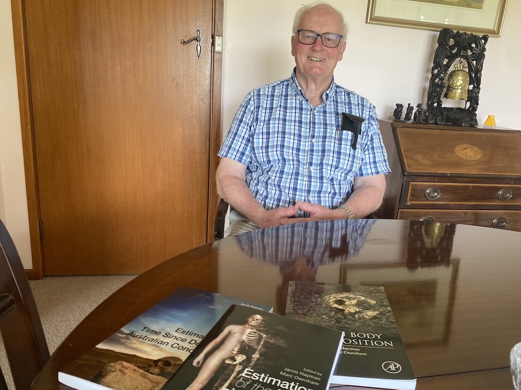 Jarvis Hayman’s extensive research and writing has led to the publication of three books on decomposition of the human body and the estimation of time of death in Australian conditions.